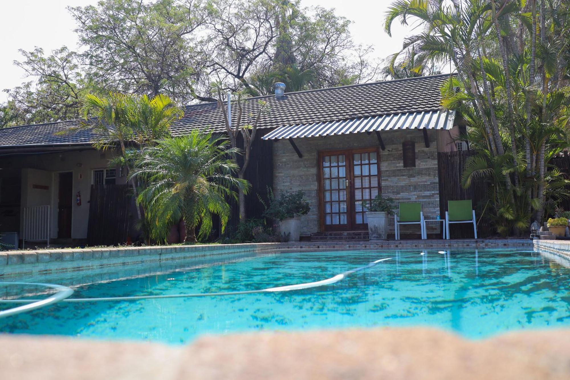 Hotel A Traveller'S Palm Phalaborwa Exterior foto